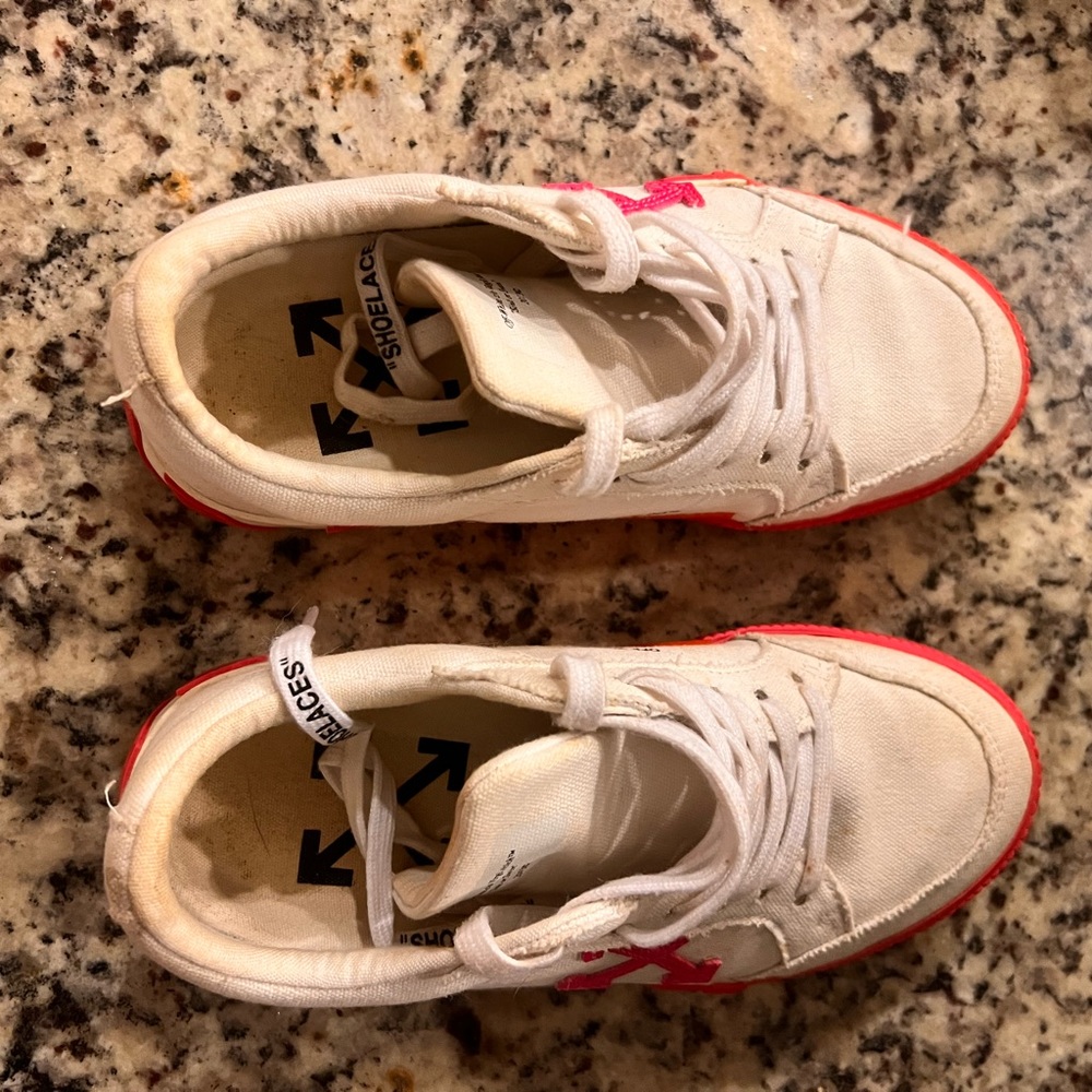 Authentic Off White Sneakers - image 4
